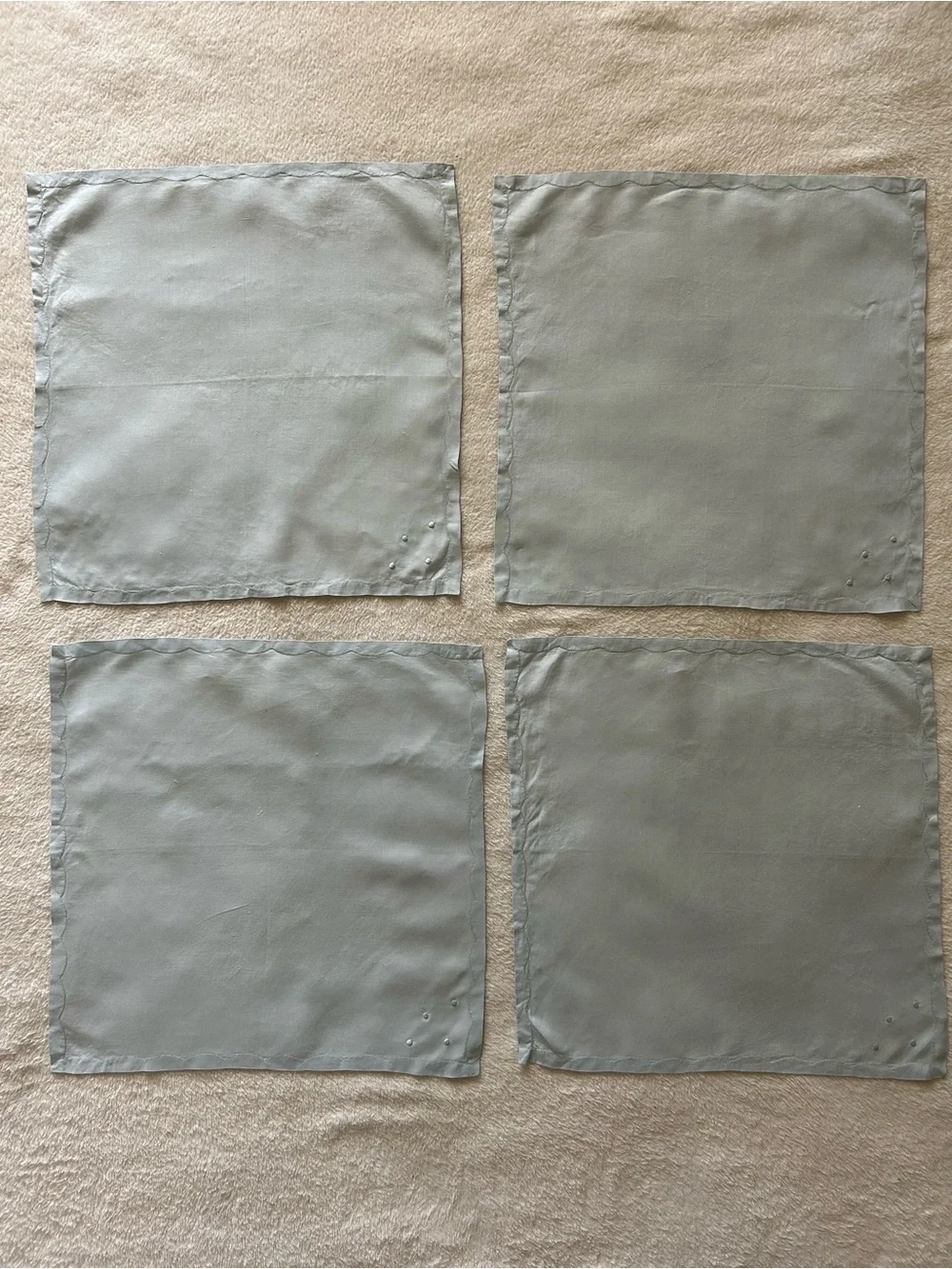 Vintage Linen Napkins Blue Colored Set of 4 Dinnerware 16.5